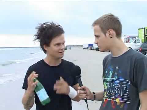 Lauri Ylönen habla sobre el nuevo album en 2011 Lauri Ylönen speaks about the new album in