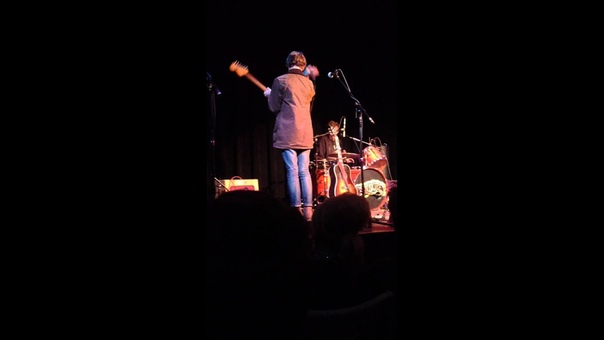 Atlas Sound My Sharona ( Excerpt