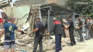 Прикриваючись ЗАЕС: російські війська знову обстріляли Нікополь