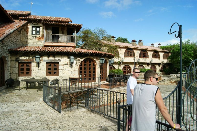 Артем Лобанов | Москва