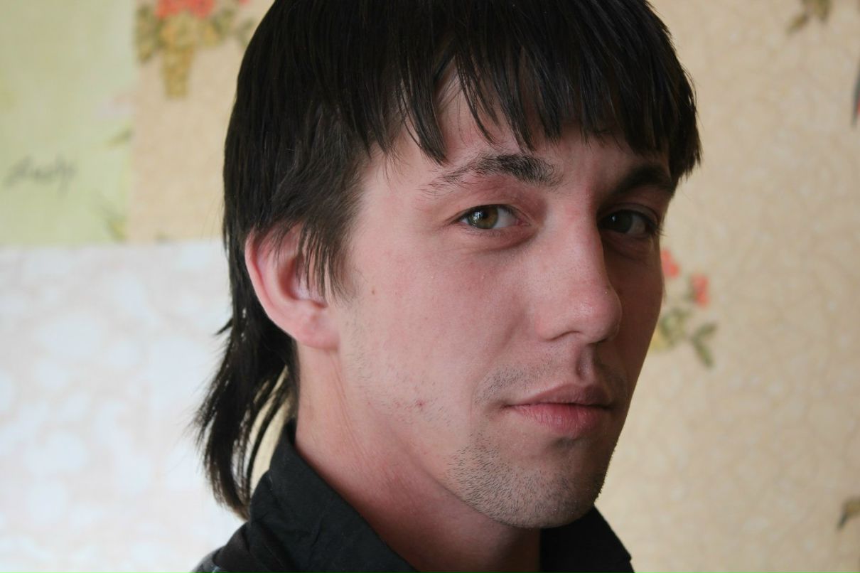 Паша Гуляев ↓★⎷⎛٩(̾●̮̮̃̾•̃̾)۶⎷⎛⎝ | Вельск