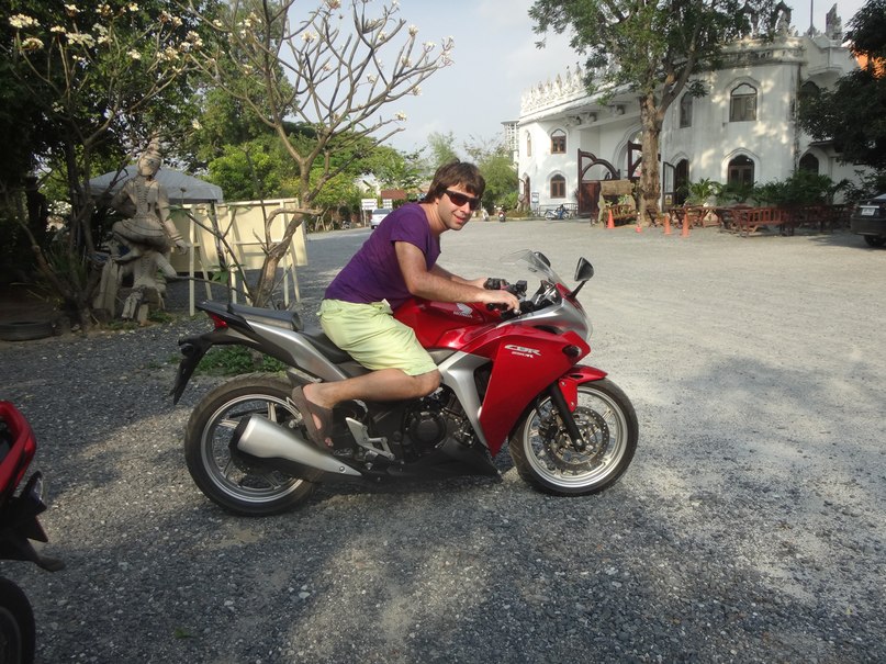 Антон Мартынов | Москва