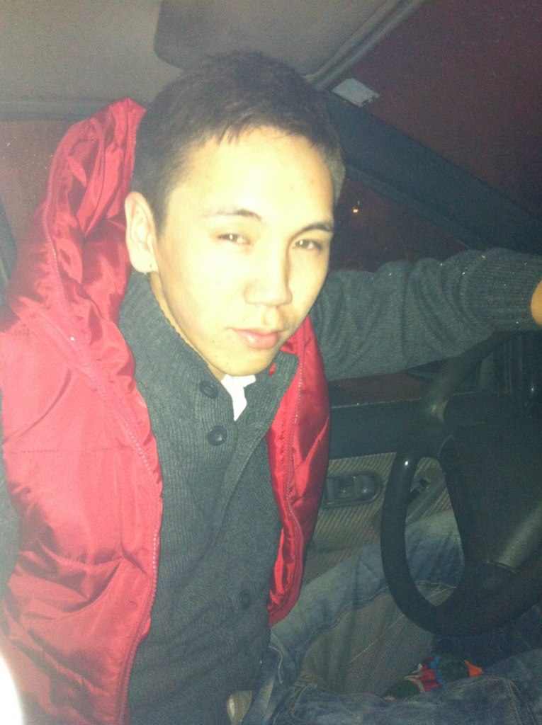 Абай Ахметов Сhampagne19 | Алматы