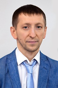 Влад Ларионов