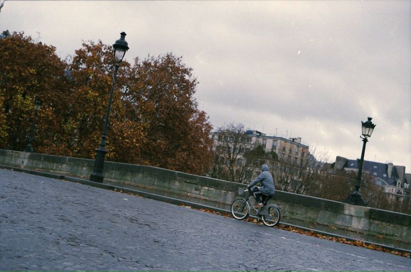 Юрец Леута | Paris