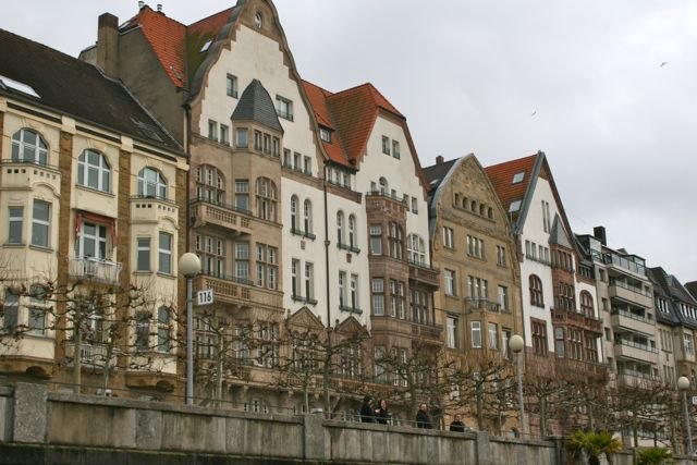 Елена Конова | 