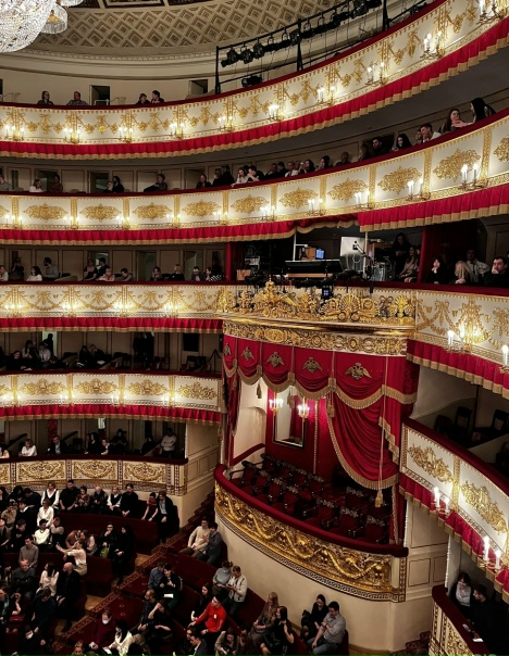 Санкт-Петербург. Александринский театр, балет "Лебединое озеро"