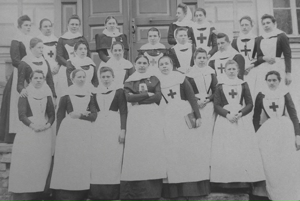 Группа сестер милосердия