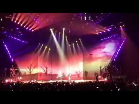 Selena Gomez, Charlie Puth We Dont Talk Anymore ( Live REVIVAL